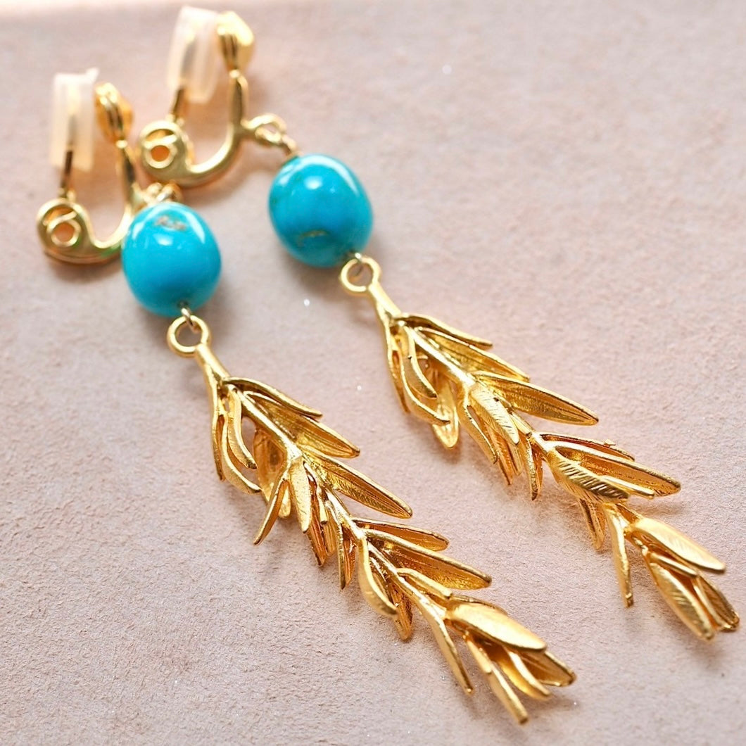 turquoise × gold leaf earring